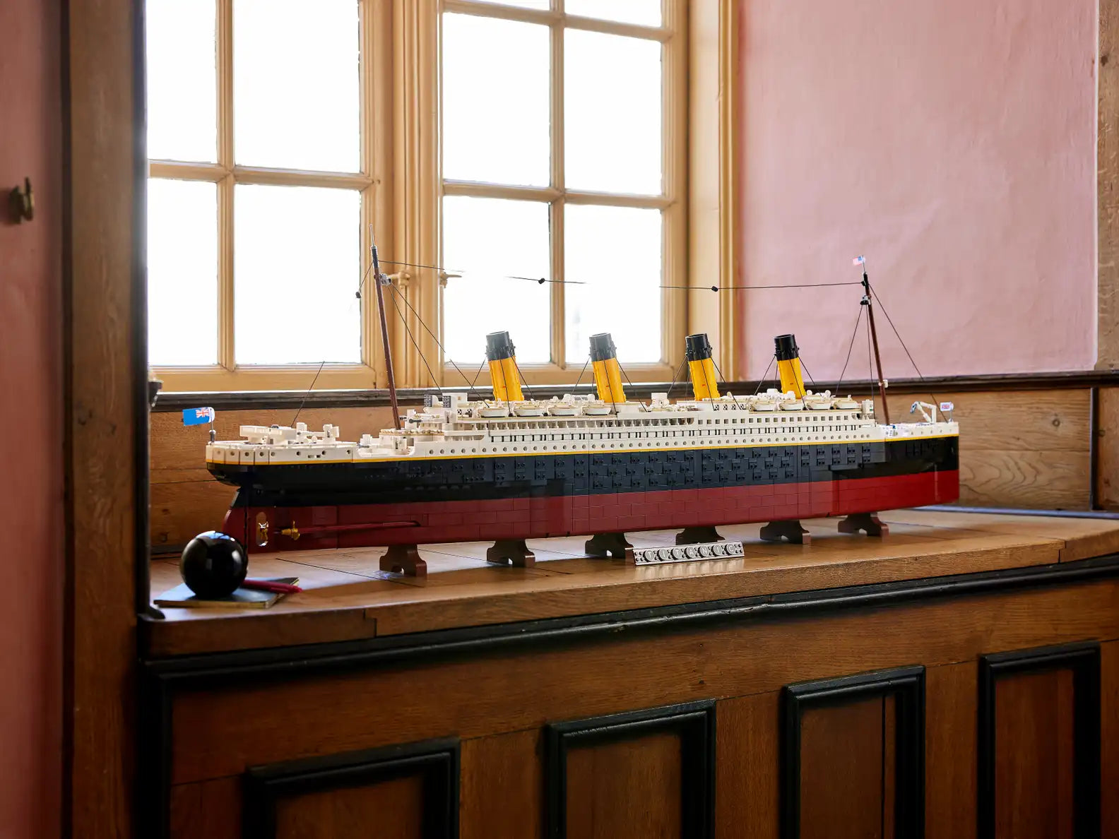 LEGO 10294 Icons Titanic , Collectors Edition image 11