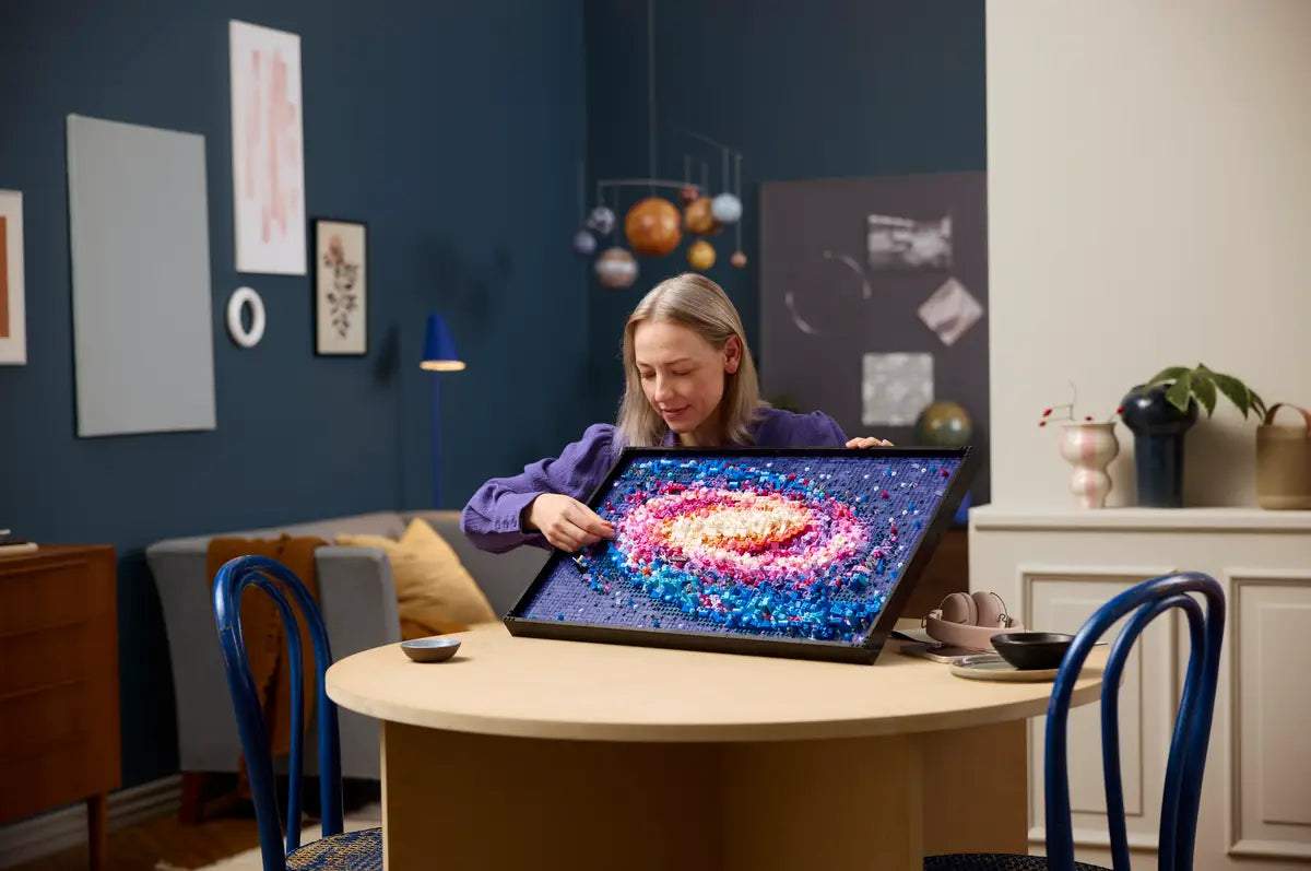 LEGO 31212 Art The Milky Way Galaxy image 6