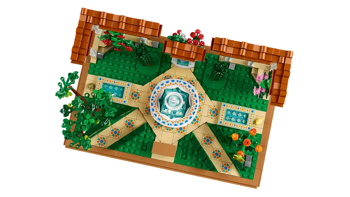LEGO 10359 Icons Fountain Garden image 6