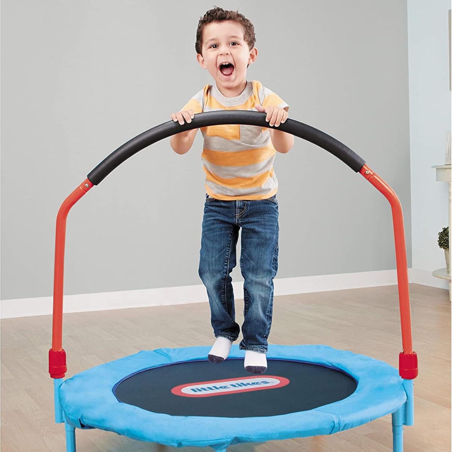 Little Tikes Easy Store 3 Trampoline image 6
