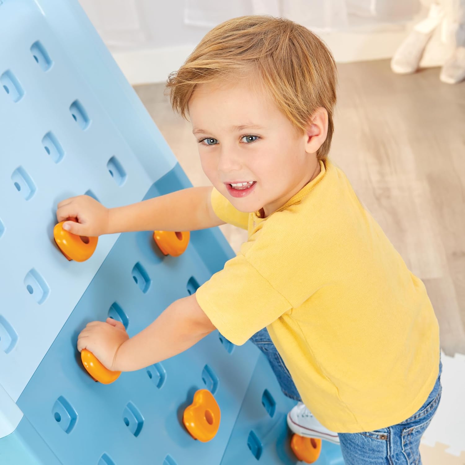 Little Tikes Campin' and Climb Wall Dome Climbers image 2