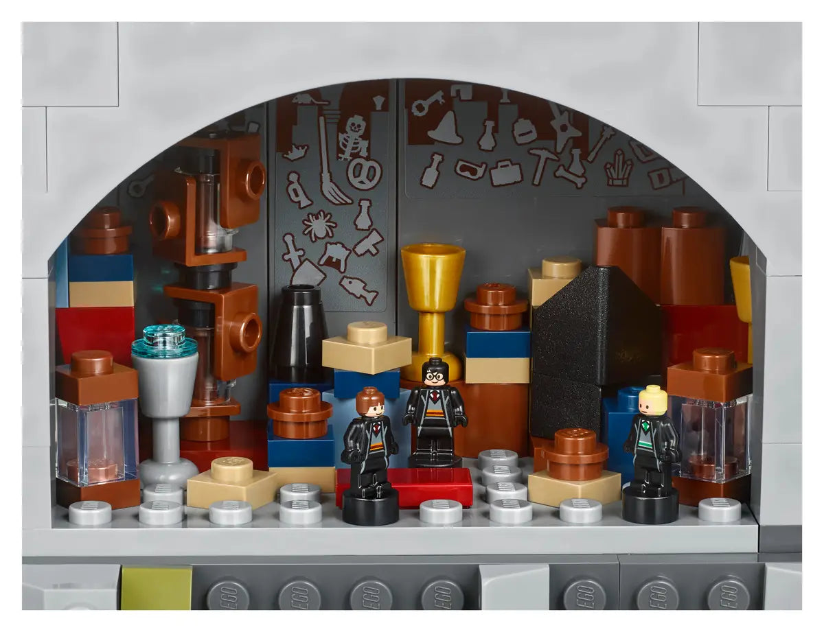LEGO 71043 Harry Potter Hogwarts Castle image 10