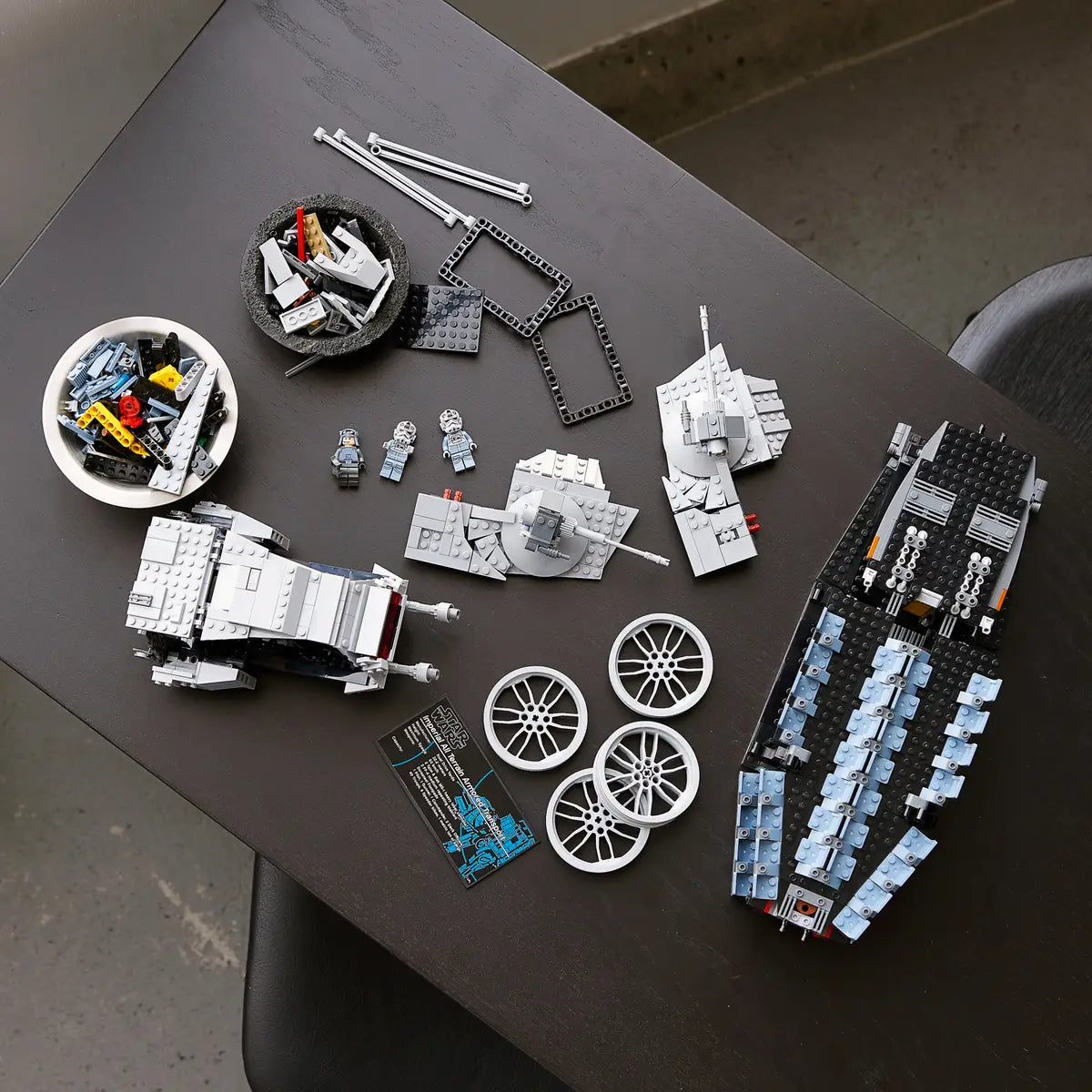 LEGO 75313 Star Wars AT-AT image 11