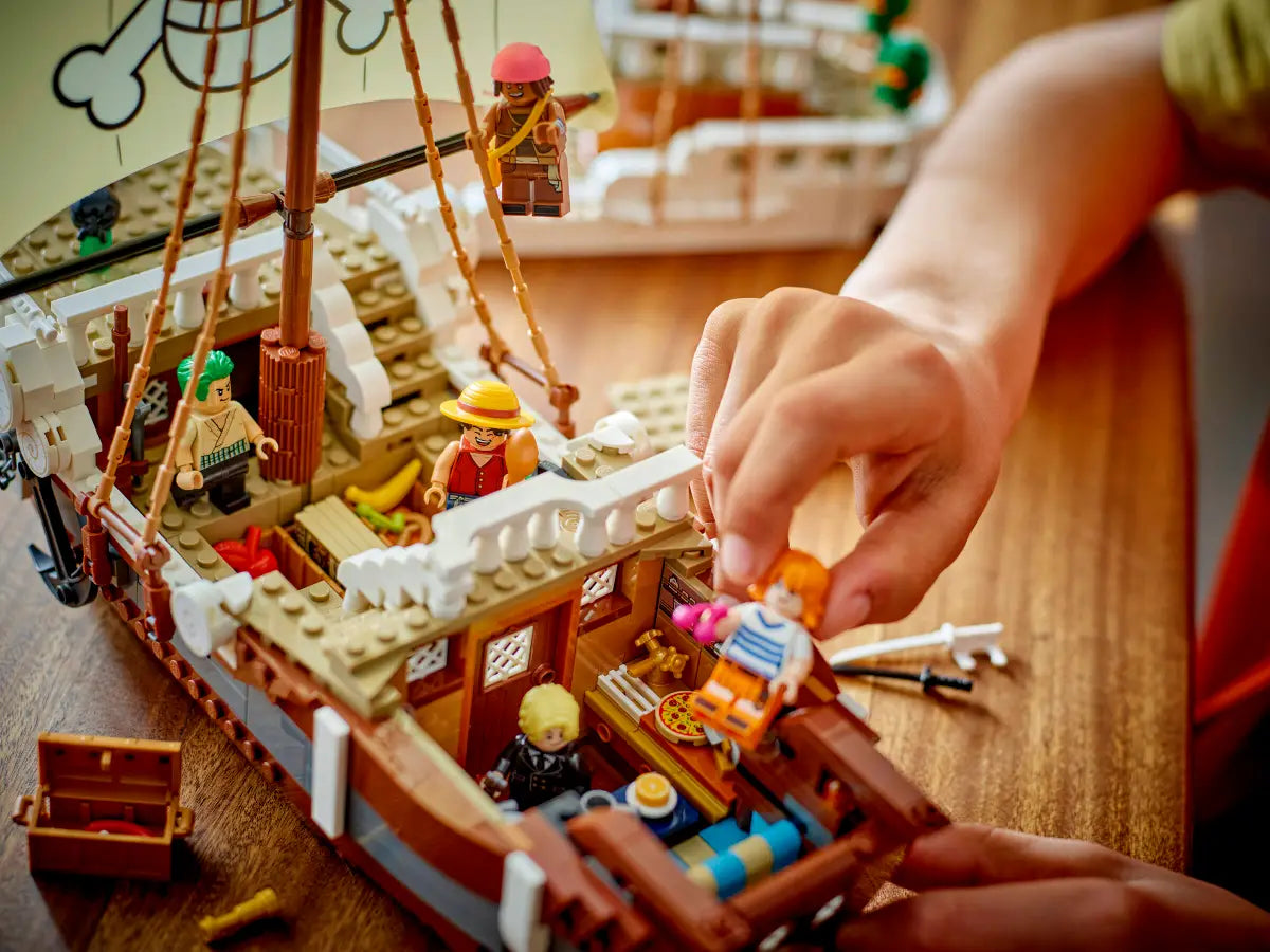 LEGO 75639 The Going Merry Pirate Ship image 5