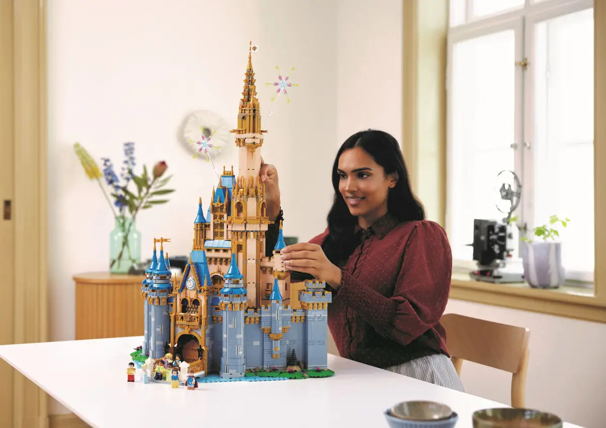LEGO 43222 Disney Castle image 9