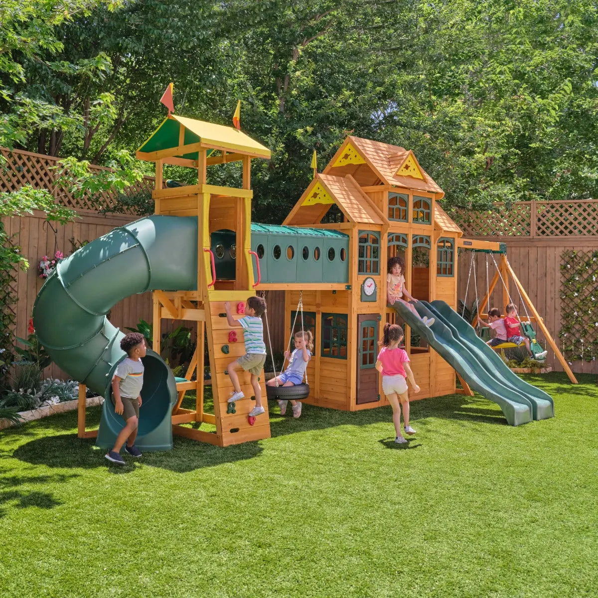 Kidkraft Bear Cave Lodge outdoor play set image 3