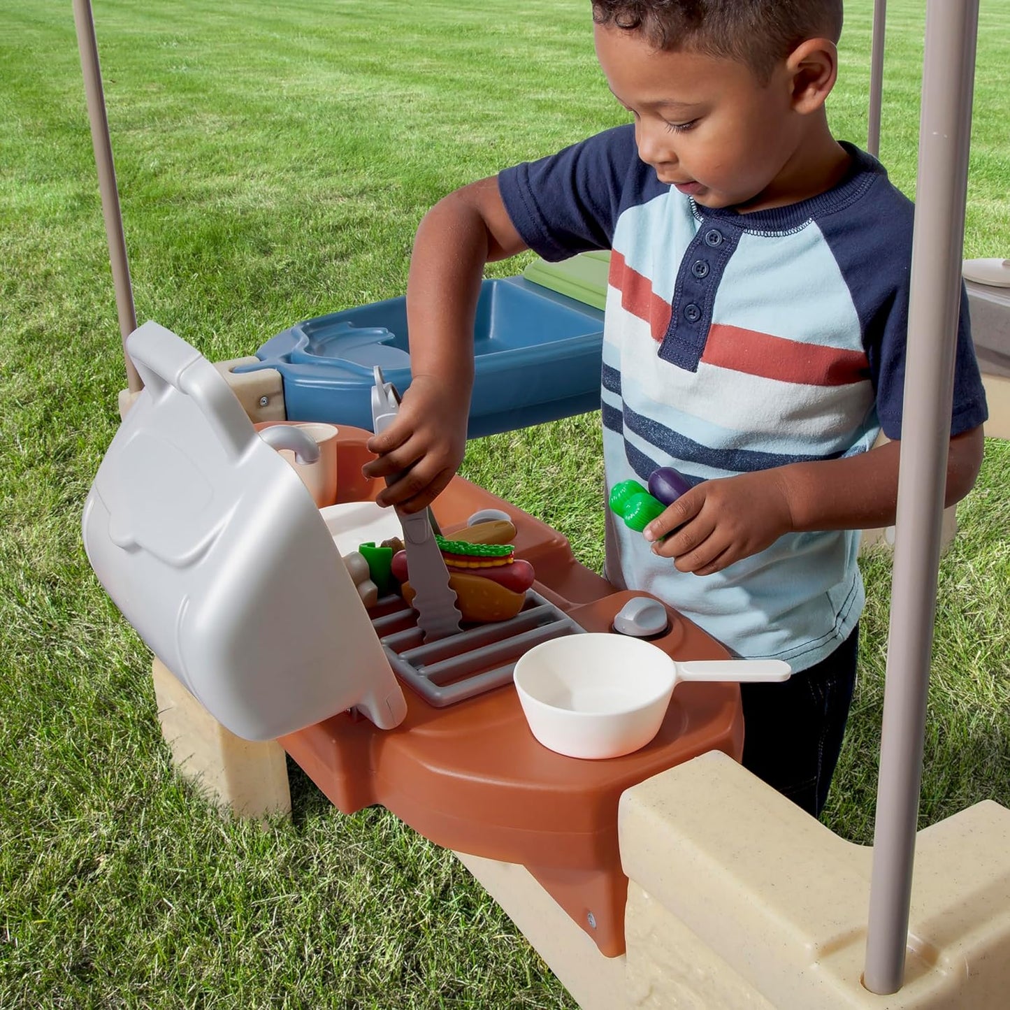 Step2 All Around Playtime Patio with Canopy image 3