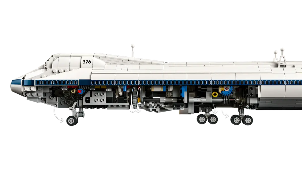 LEGO 10360 Icons Shuttle Carrier Aircraft image 5