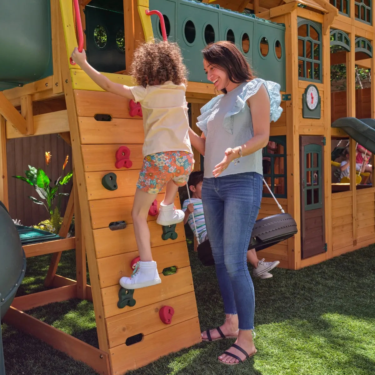Kidkraft Bear Cave Lodge outdoor play set image 10