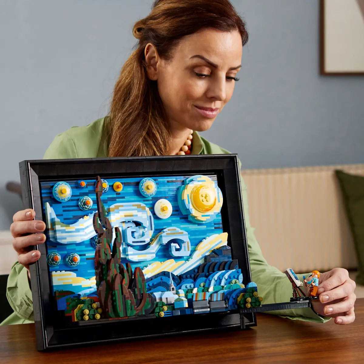 LEGO 21333 Ideas Vincent van Gogh - The Starry Night image 9