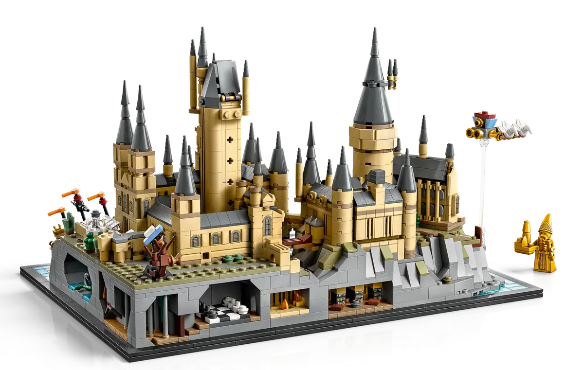 LEGO 76419 Harry Potter Hogwarts Castle and Grounds image 3