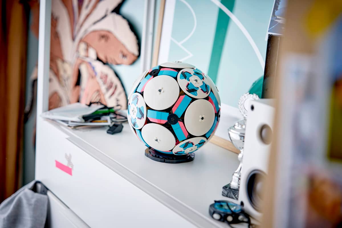 LEGO 43019 Editions Soccer Ball