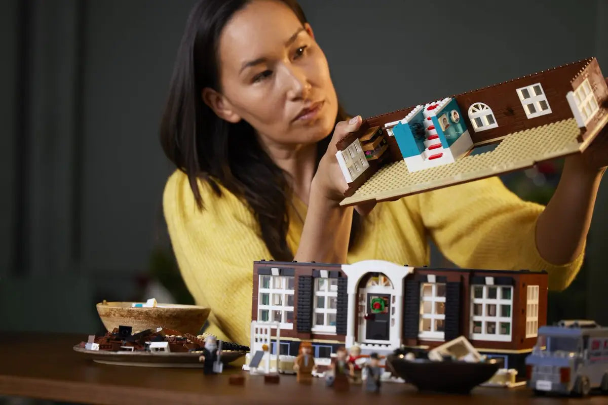 LEGO 21330 Ideas Home Alone image 14