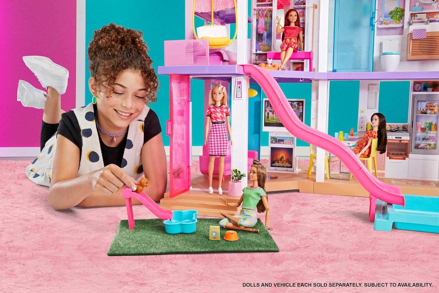 Barbie DreamHouse Dollhouse with 75+ Accessories image 1
