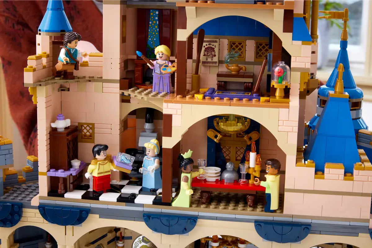 LEGO 43222 Disney Castle image 8