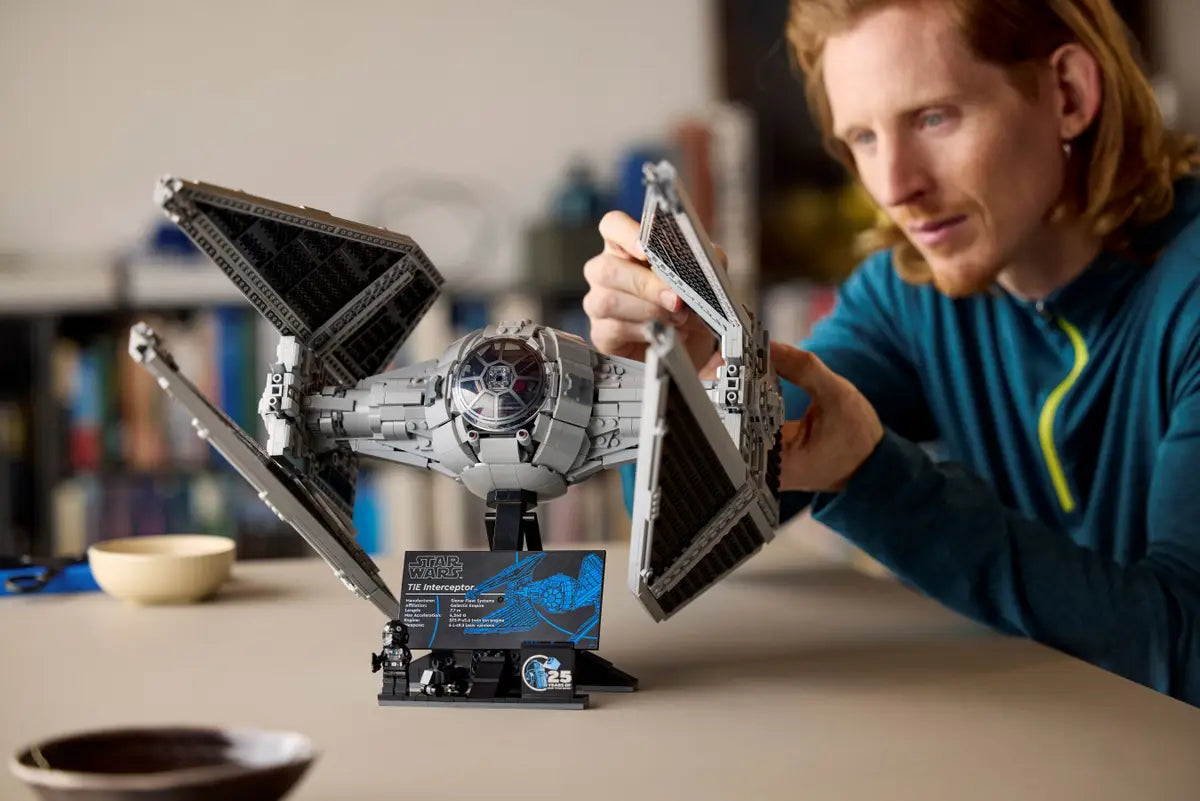 LEGO 75382 Stars Wars TIE Interceptor image 9