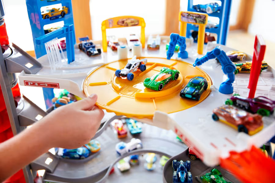 Hot Wheels Super Ultimate Garage Car Vehicle Playset image 2