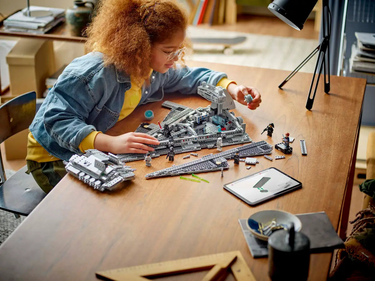 LEGO 75394 Star Wars Imperial Star Destroyer image 3